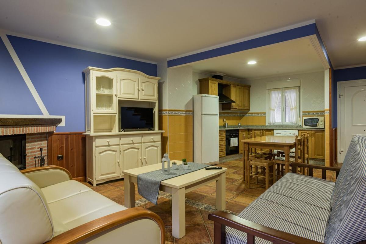 Hotel Y Apartamentos La Lonja Кангас-де-Онис Экстерьер фото