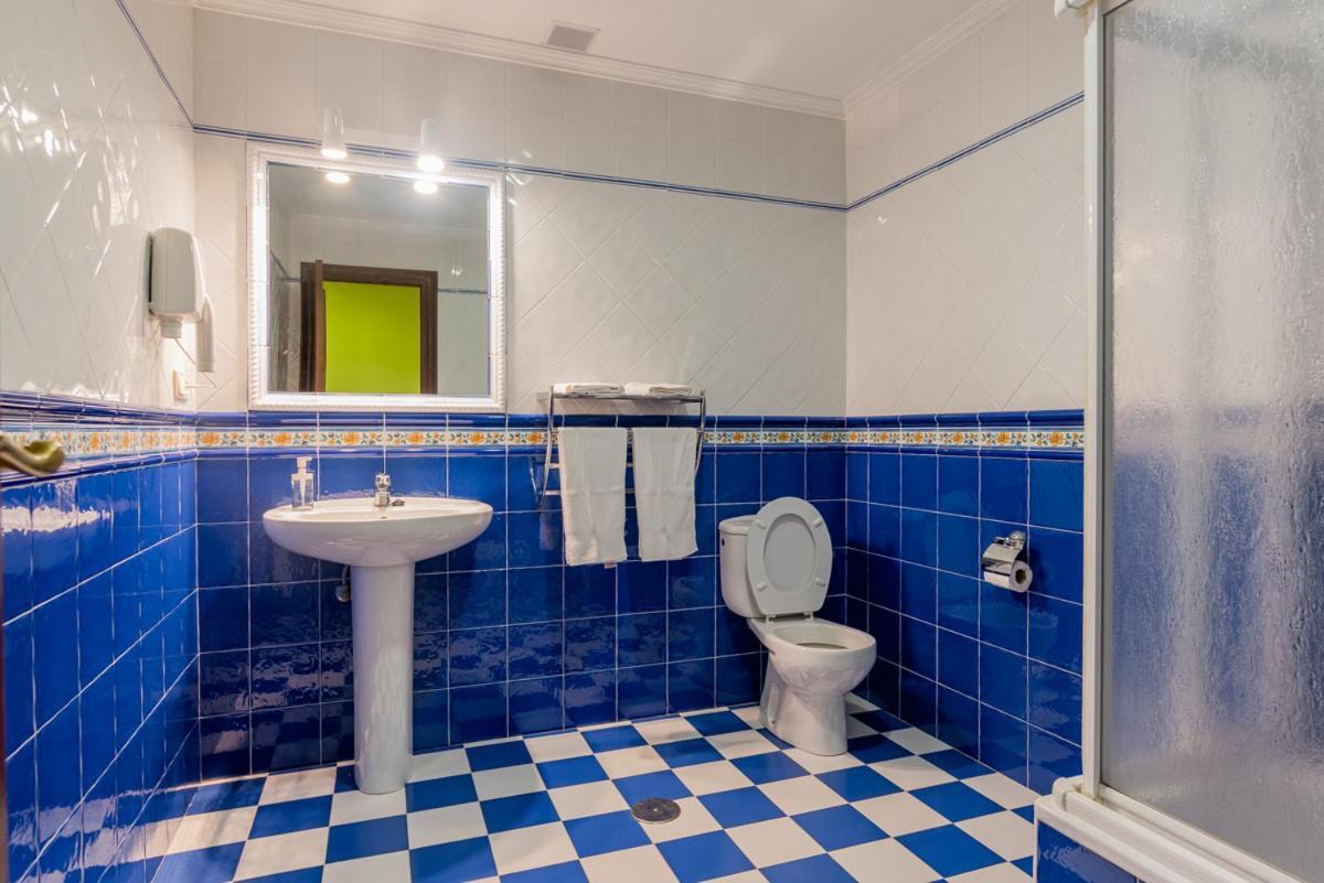 Hotel Y Apartamentos La Lonja Кангас-де-Онис Экстерьер фото